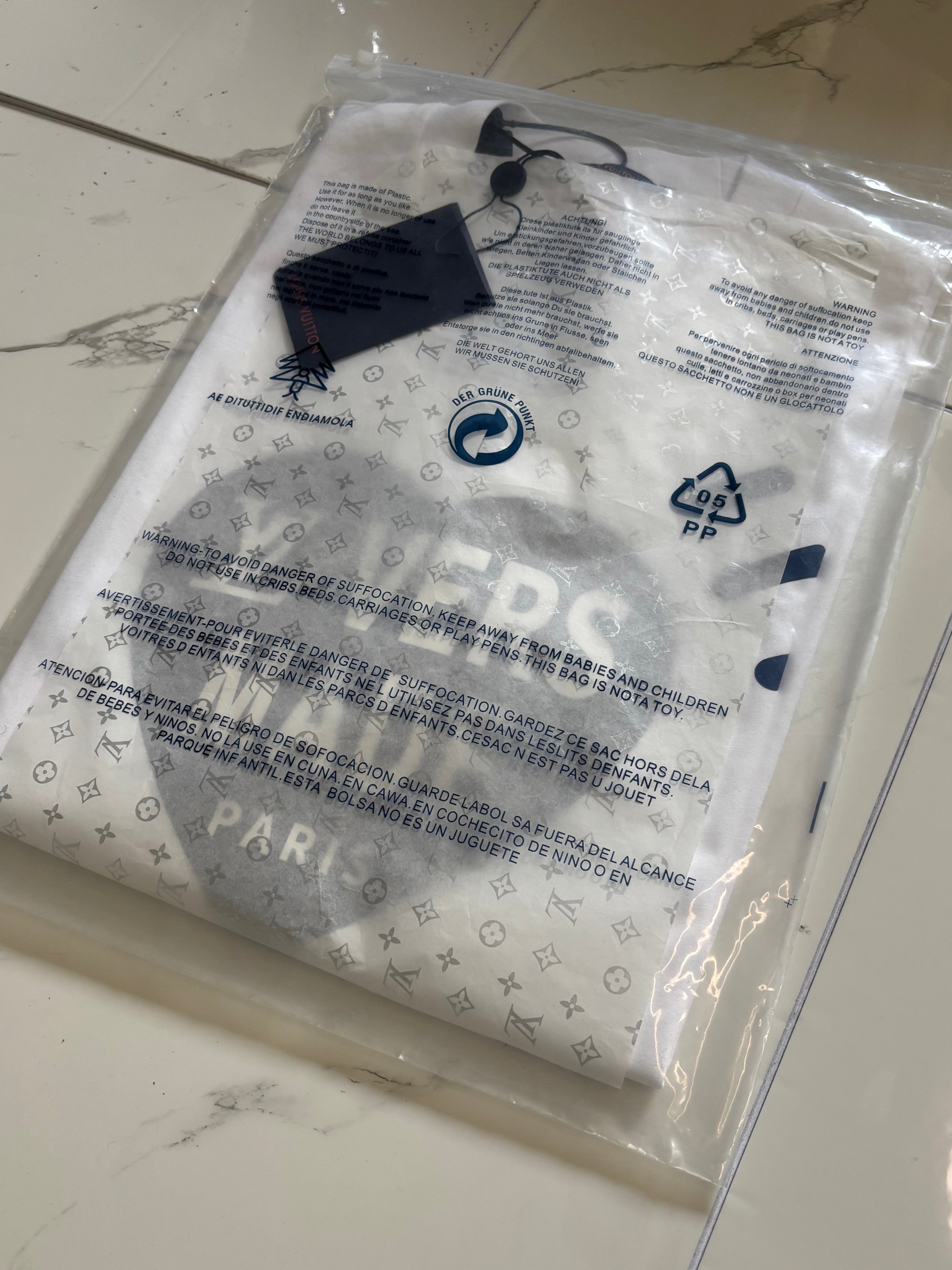LV BLUE HEART PARIS - medium