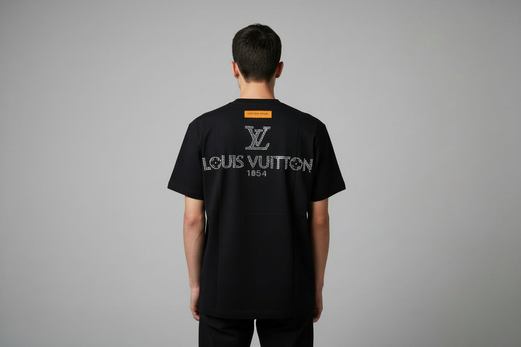 LV STUDDED LOGO - medium