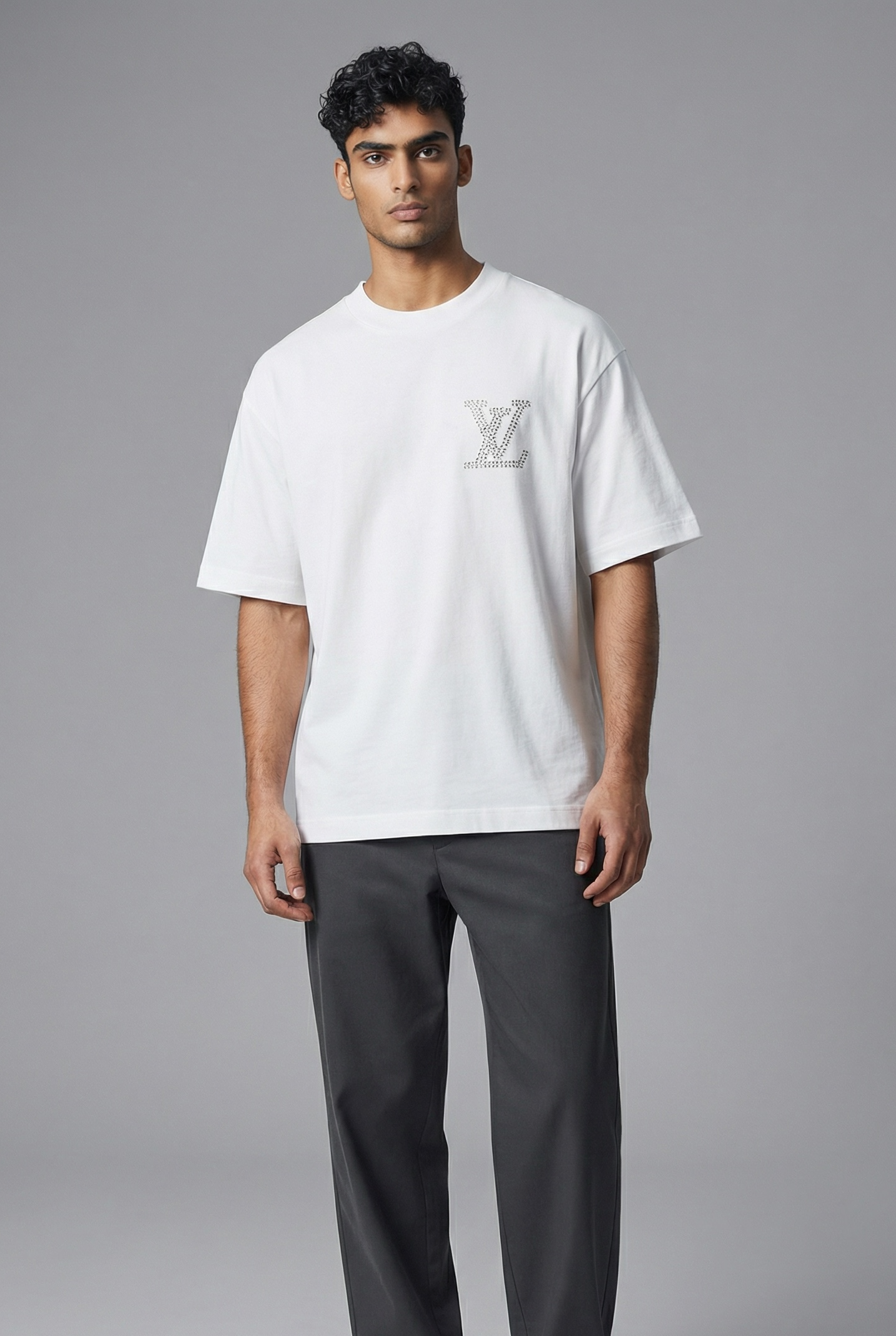 LV STUDDED LOGO - medium