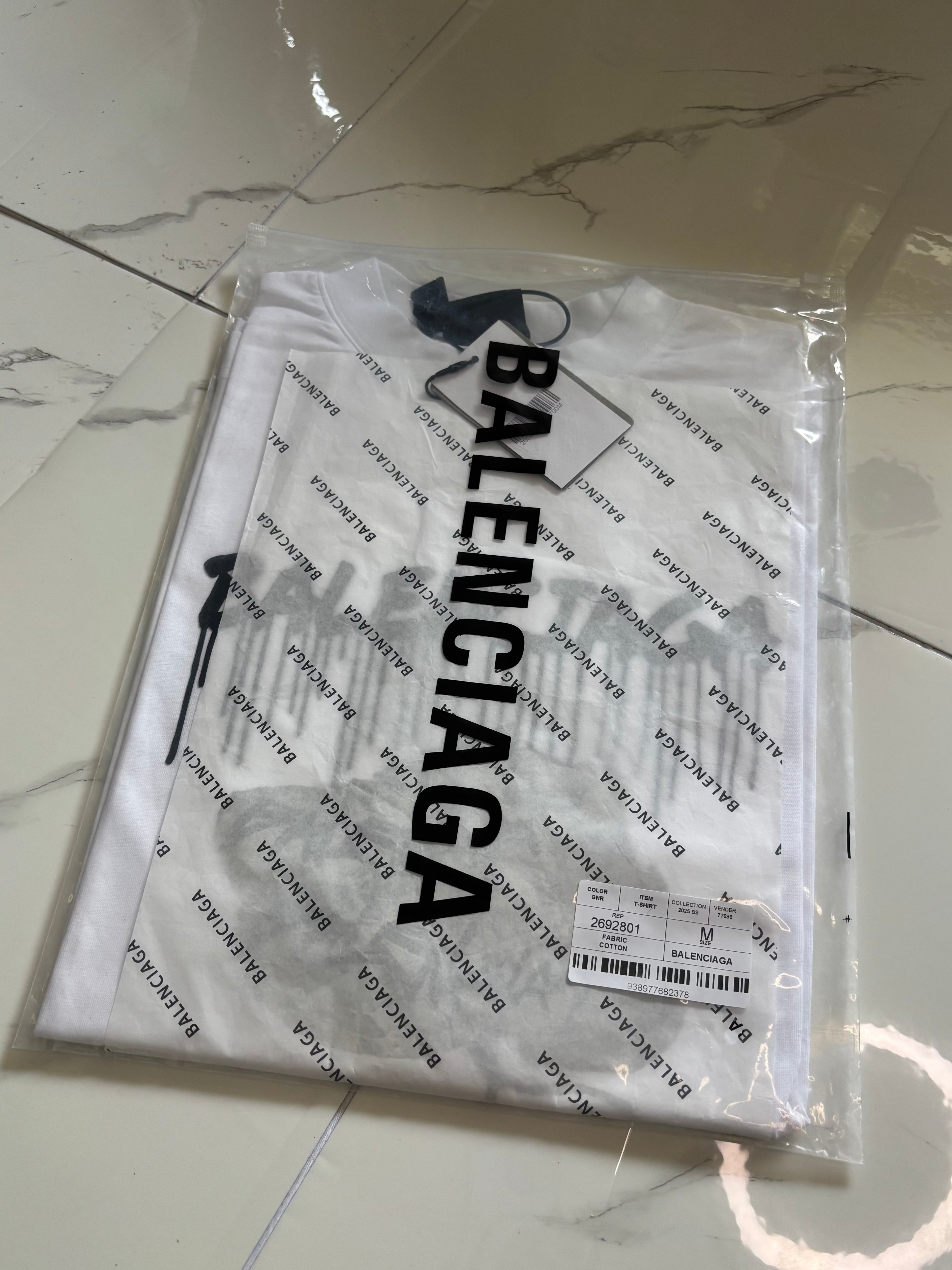 BALNCIAGA 3D DRIP LOGO - medium