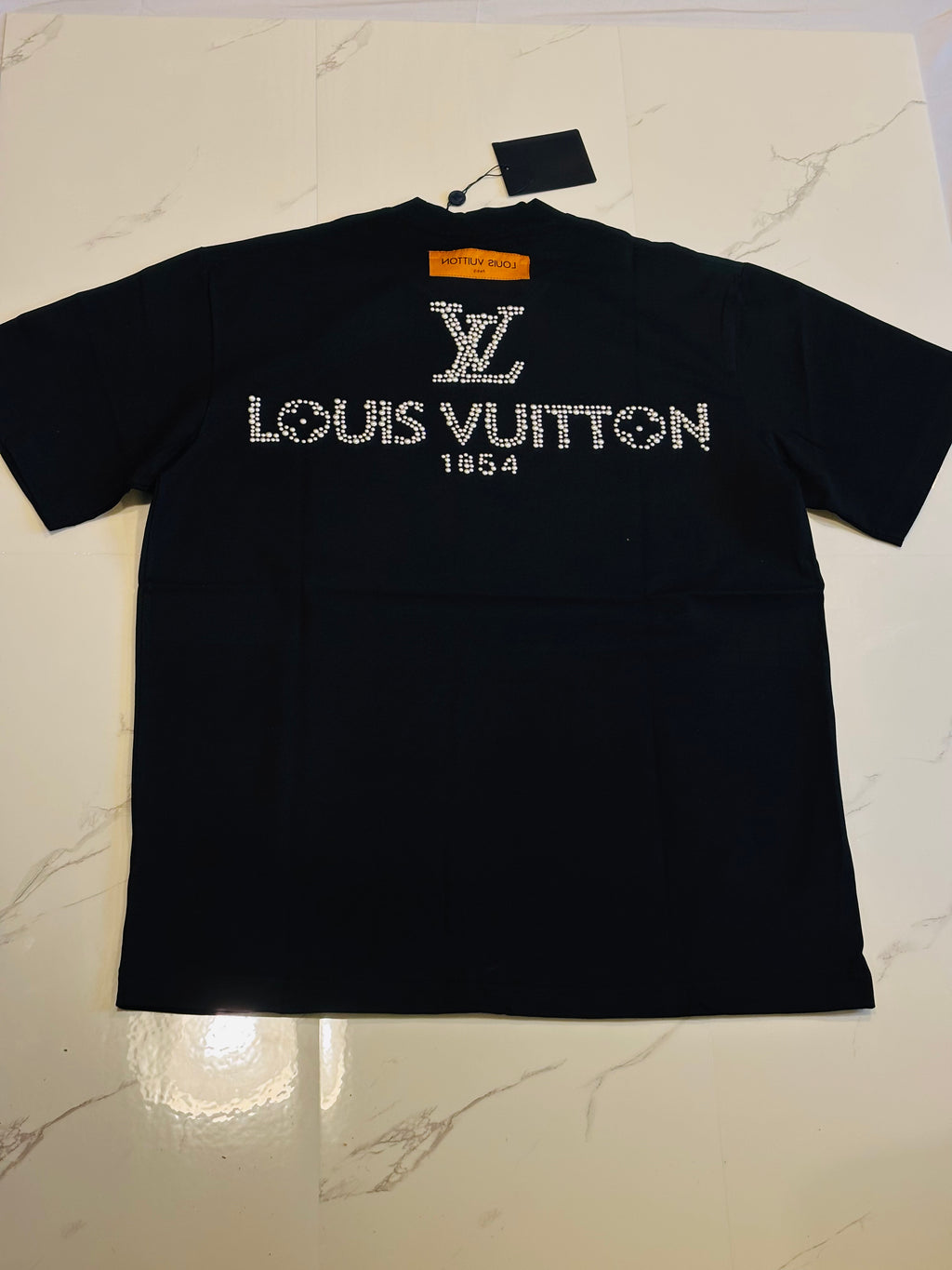 LV STUDDED LOGO - medium