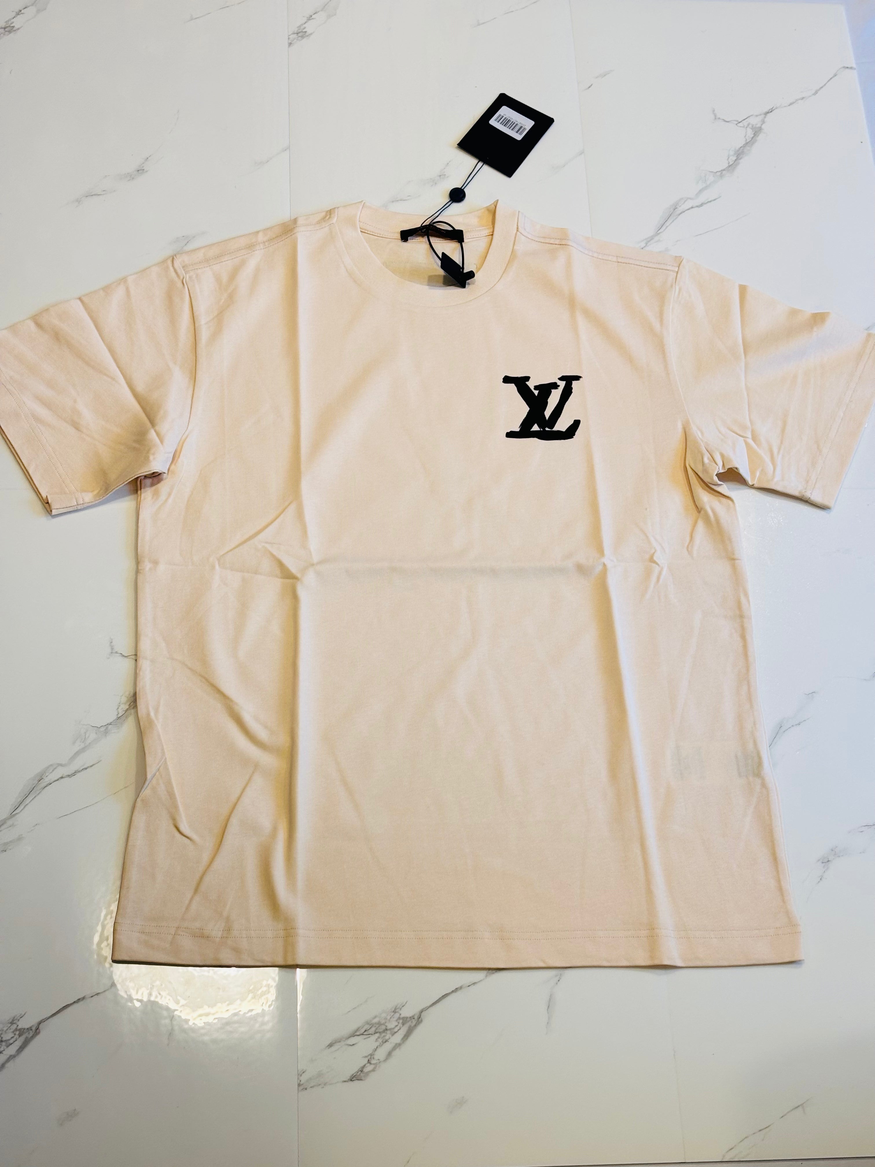 LV GRAFFITTI LOGO- medium