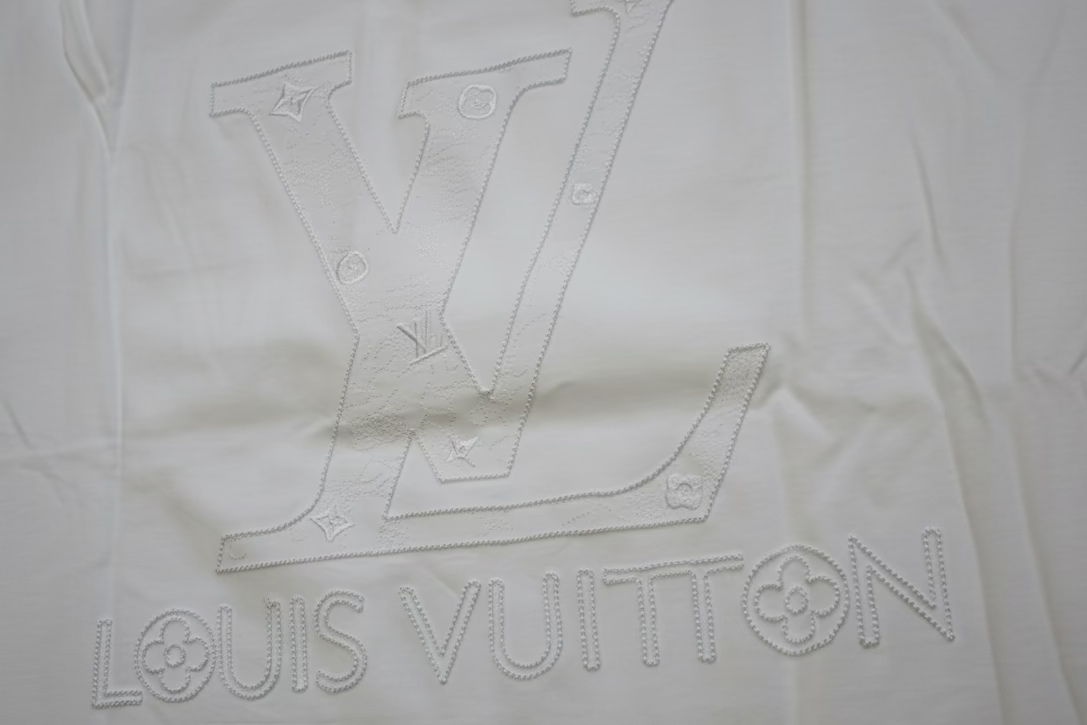 LV 3D embroidery LOGO - medium