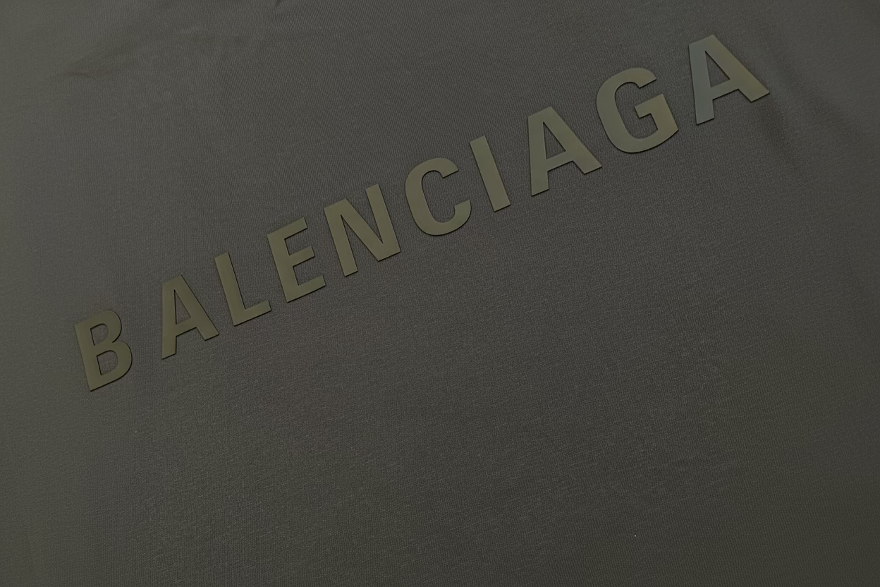 BALNCIAGA 3D LOGO - medium