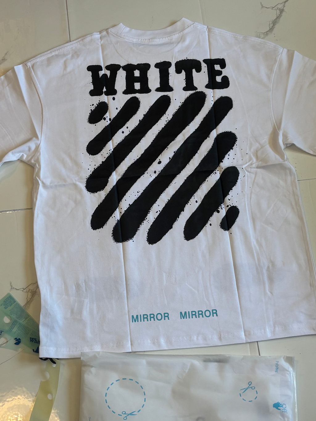 OFF WHT STRIPES LOGO