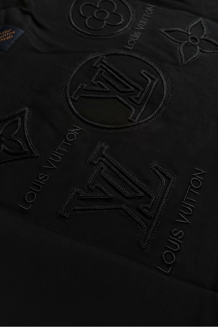 LV HOUSE T SHIRT
