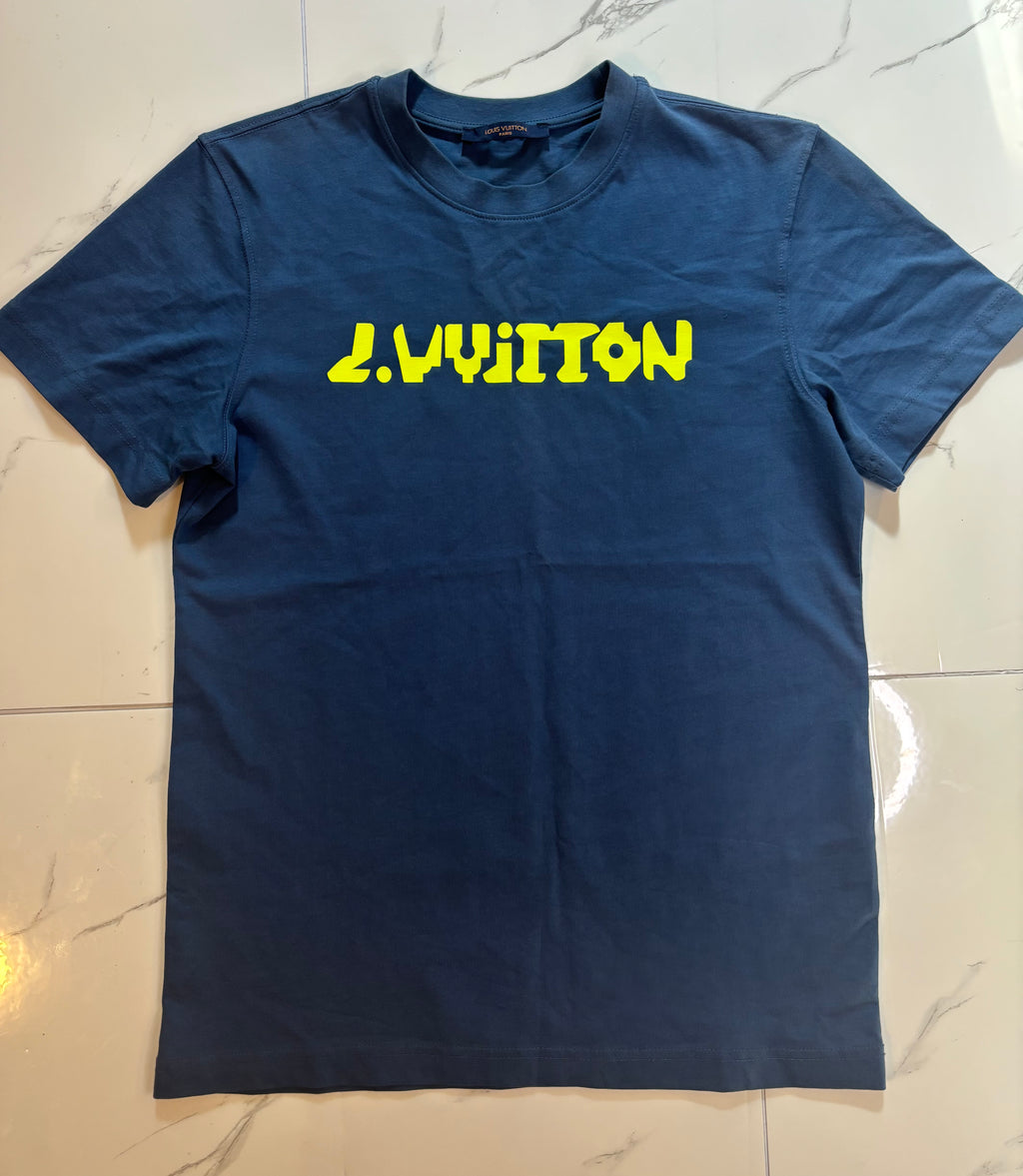 (PRE LOVED) Louis vuitton 2054 t shirt medium