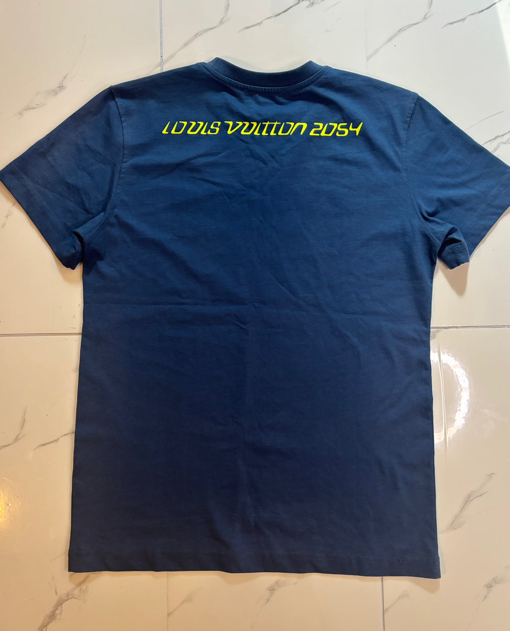 (PRE LOVED) Louis vuitton 2054 t shirt medium