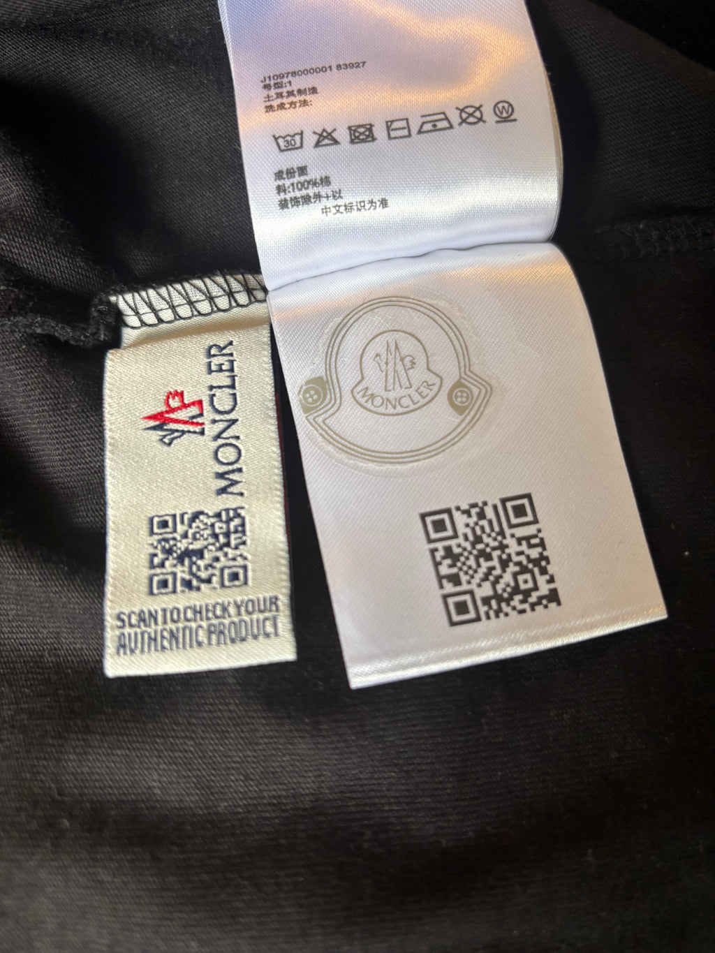 (PRE LOVED) Moncler classic logo T shirt medium